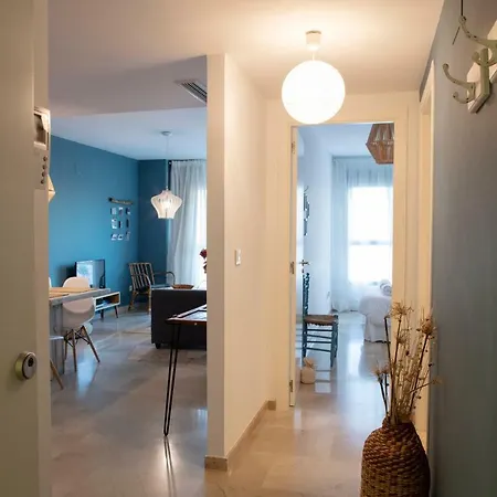 Beautiful One Bedroom Wifi Near Beach Apartment *
